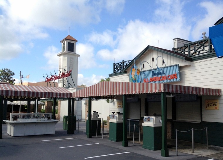 Rosie’s All-American Café Review: Quick Service Allergy-Friendly Bites at Hollywood Studios!